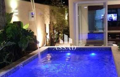 Imagem: A casa em condomínio possui 3 Dormitórios, 4 Banheiros, 2