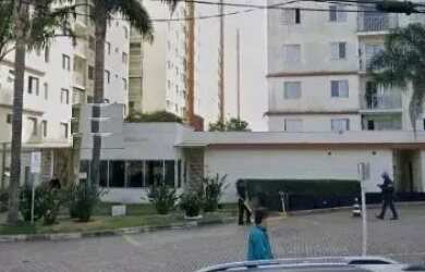 Imagem: O apartamento possui 3 Dormitórios, 1 Banheiro, 1 Vaga na garagem