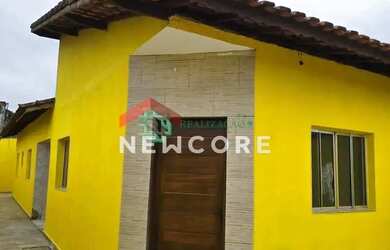 Imagem: A casa possui 2 Dormitórios, 2 Banheiros, 2 Vagas na garagem