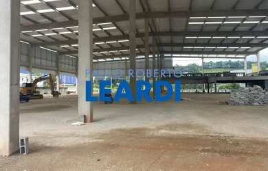 Imagem: O depósito possui 6.000m² de Área e está localizado em