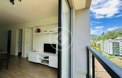 Imagem: O apartamento possui 2 Dormitórios, 2 Banheiros, 1 Vaga na