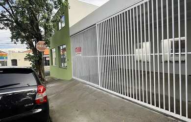 Imagem: O depósito possui 2 Vagas na garagem, 112m² de Área e está