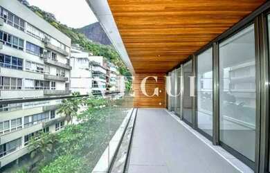 Imagem: O apartamento na cobertura possui 3 Dormitórios, 2 Banheiros