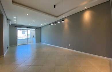 Imagem: O apartamento possui 3 Dormitórios, 3 Banheiros, 2 Vagas na