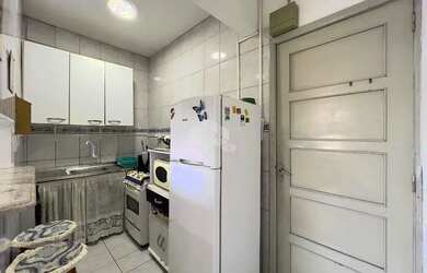 Imagem 6: Apartamento mobiliado, 02 quartos/dormitórios, sacada com vista Mar,...