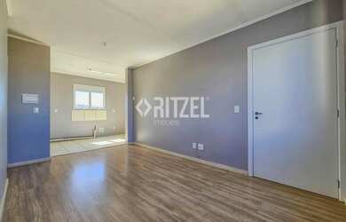 Imagem: O apartamento e possui 2 Dormitórios, Suítes, 1 Banheiro