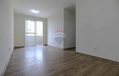 Imagem: O apartamento possui 2 Dormitórios, 1 Banheiro, 2 Vagas na