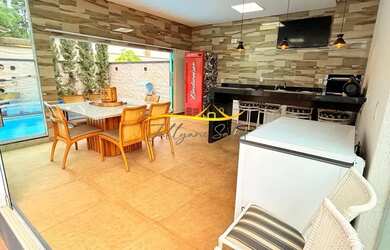 Imagem: A casa em condomínio possui 3 Dormitórios, 5 Banheiros, 4