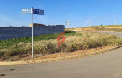 Imagem: O terreno possui 242m² de Área e está localizado em Jardim