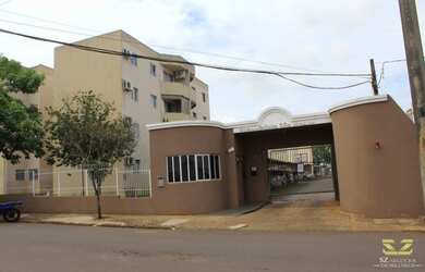 Imagem: O apartamento possui 3 Dormitórios, 1 Banheiro, 1 Vaga na garagem