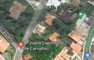 Imagem: O terreno possui 2.500m² de Área e está localizado em Pituaçu