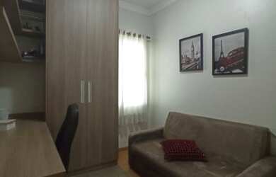 Imagem 8: Casa com piscina no Jd. Araucária