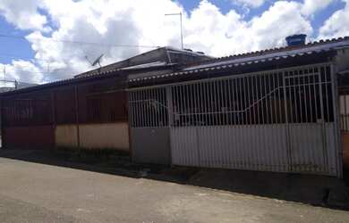 Imagem 14: Vendo lote de esquina com 3 moradias por R$160.000,00