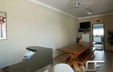 Imagem 15: Casa com piscina no Jd. Araucária