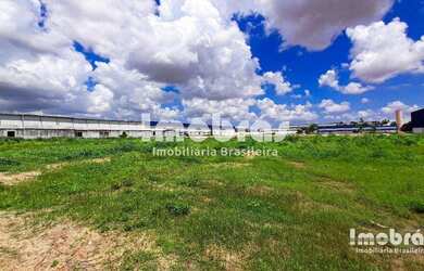 Imagem: O terreno possui 25.000m² de Área e está localizado em Alto