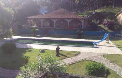 Imagem: A fazenda possui 48.000m² de Área e está localizado em Bateias