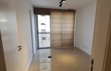 Imagem: O depósito possui 1 Vaga na garagem e 23m² de Área e está