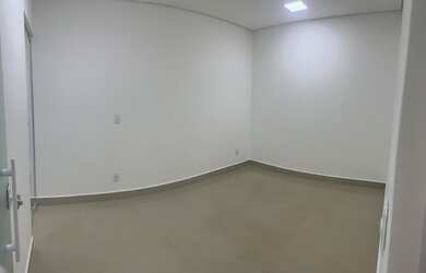 Imagem 2: Sala/Conjunto para aluguel possui 148 metros quadrados em Park Lozandes...