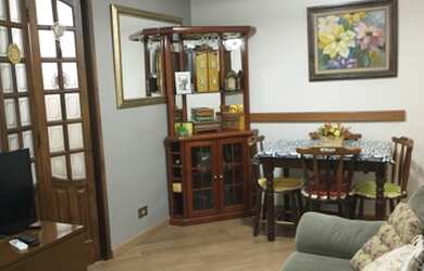 Imagem: O apartamento possui 2 Dormitórios, 1 Banheiro, 1 Vaga na garagem