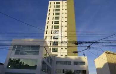 Imagem: O apartamento possui 1 Dormitório, 1 Banheiro, 1 Vaga na garagem