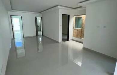 Imagem: A casa possui 3 Dormitórios, 2 Banheiros, 3 Vagas na garagem