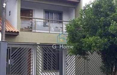 Imagem: A casa possui 3 Dormitórios, 2 Banheiros, 1 Vaga na garagem