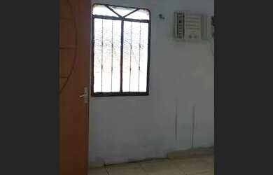 Imagem: A kitnet possui 1 Dormitório e 1 Banheiro e está localizado