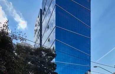 Imagem: O depósito possui 2 Vagas na garagem e 40m² de Área e está