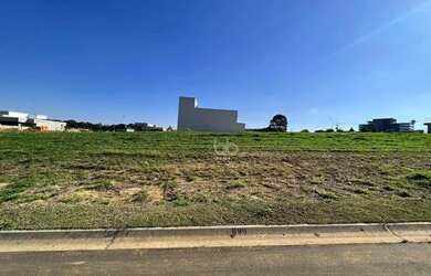 Imagem: O terreno possui 300m² de Área e está localizado em Jardim