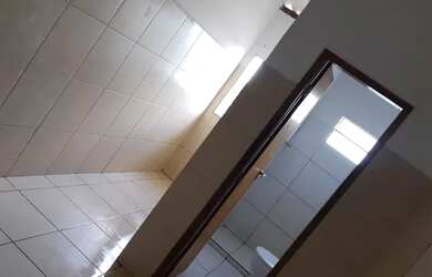 Imagem: A casa possui 2 Dormitórios, 1 Banheiro e está localizado