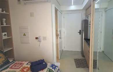 Imagem 3: STUDIO MOBILIADO AO LADO DO METRÔ MOEMA - PRONTO PARA MORAR