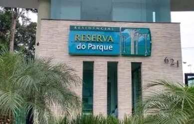 Imagem: A casa em condomínio possui 3 Dormitórios, 4 Banheiros, 2