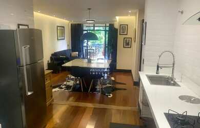 Imagem: O studio possui 2 Dormitórios, 2 Banheiros, 1 Vaga na garagem