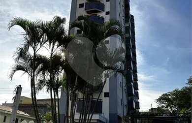 Imagem: O apartamento possui 3 Dormitórios, 2 Banheiros, 1 Vaga na