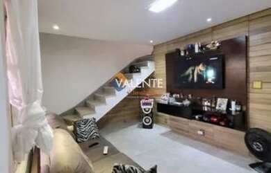 Imagem: A casa possui 2 Dormitórios, 1 Banheiro, 3 Vagas na garagem