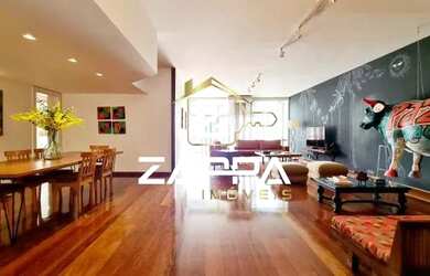 Imagem: O apartamento possui 4 Dormitórios, 4 Banheiros, 3 Vagas na