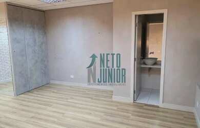 Imagem: O depósito possui 1 Vaga na garagem, 38m² de Área e está