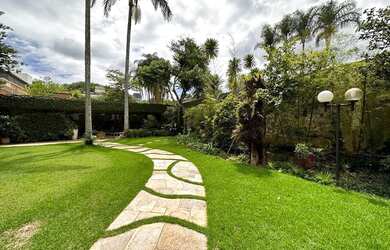 Imagem 1: Casa no jardim Europa. Churrasqueira, Varanda, Guarda roupaeLareira