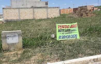 Imagem: O terreno possui 300m² de Área e Imóvel novo e está localizado