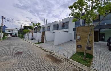 Imagem: A casa em condomínio possui 3 Dormitórios, 3 Banheiros, 1