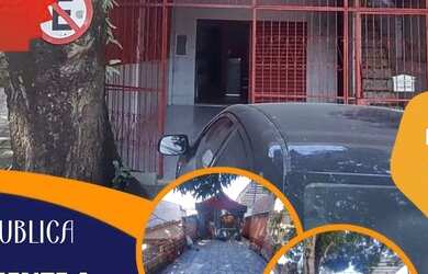 Imagem: A casa possui 3 Dormitórios, 3 Banheiros, 4 Vagas na garagem