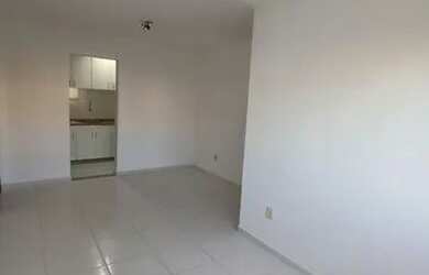 Imagem: O apartamento possui 2 Dormitórios, 2 Banheiros e 1 Vaga na