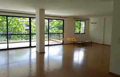 Imagem: O apartamento possui 4 Dormitórios, 5 Banheiros, 3 Vagas na