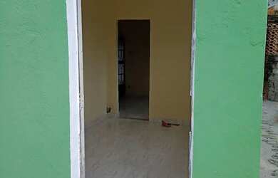 Imagem: A casa possui 2 Dormitórios, 1 Banheiro, 3 Vagas na garagem