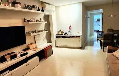 Imagem: O apartamento possui 3 Dormitórios, 2 Banheiros, 1 Vaga na