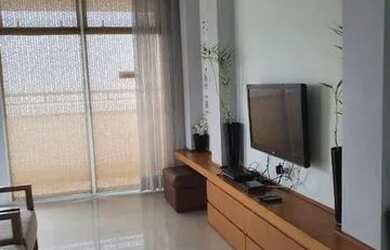 Imagem: O apartamento possui 1 Dormitório, 1 Banheiro, 1 Vaga na garagem