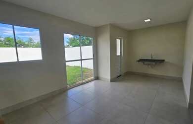 Imagem: A casa em condomínio possui 2 Dormitórios, 1 Banheiro, 2 Vagas