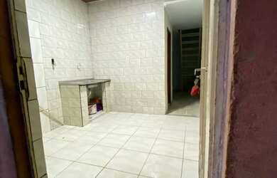 Imagem 2: Venda de casa. Varanda, 1 Vaga na garageme1 Dormitório