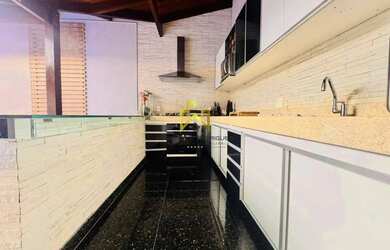 Imagem 5: PORTEIRA FECHADA CASA ALTO PADRÃO BAIRRO SANTA AMÉLIA