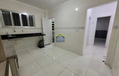 Imagem: A kitnet possui 1 Dormitório, 1 Banheiro, 1 Vaga na garagem